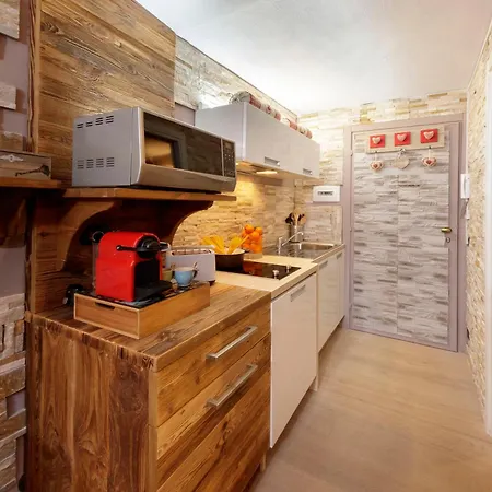 Hellochalet Cervinia - Ski-in Ski-out Studio, 200mt At Plan Maison Lift 公寓 布勒伊-切尔维尼亚