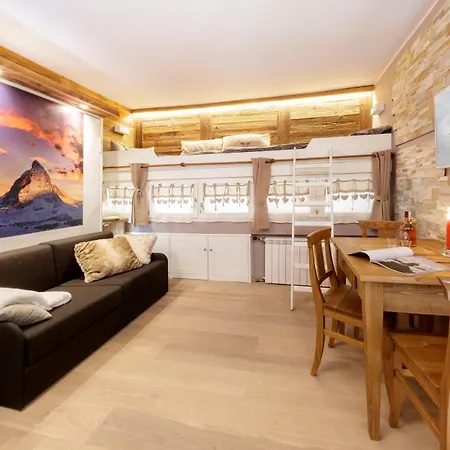 Hellochalet Cervinia - Ski-in Ski-out Studio, 200mt At Plan Maison Lift 公寓 *